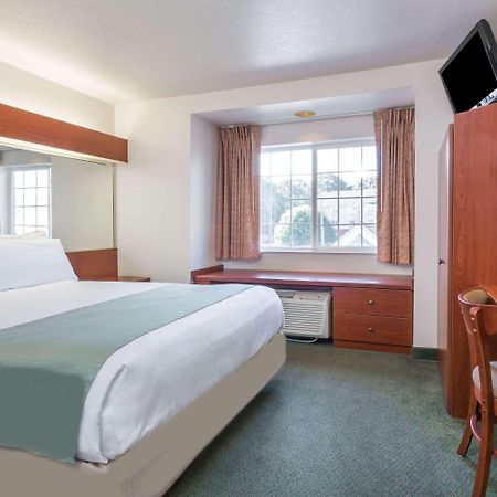 Microtel Inn & Suites Marianna Extérieur photo
