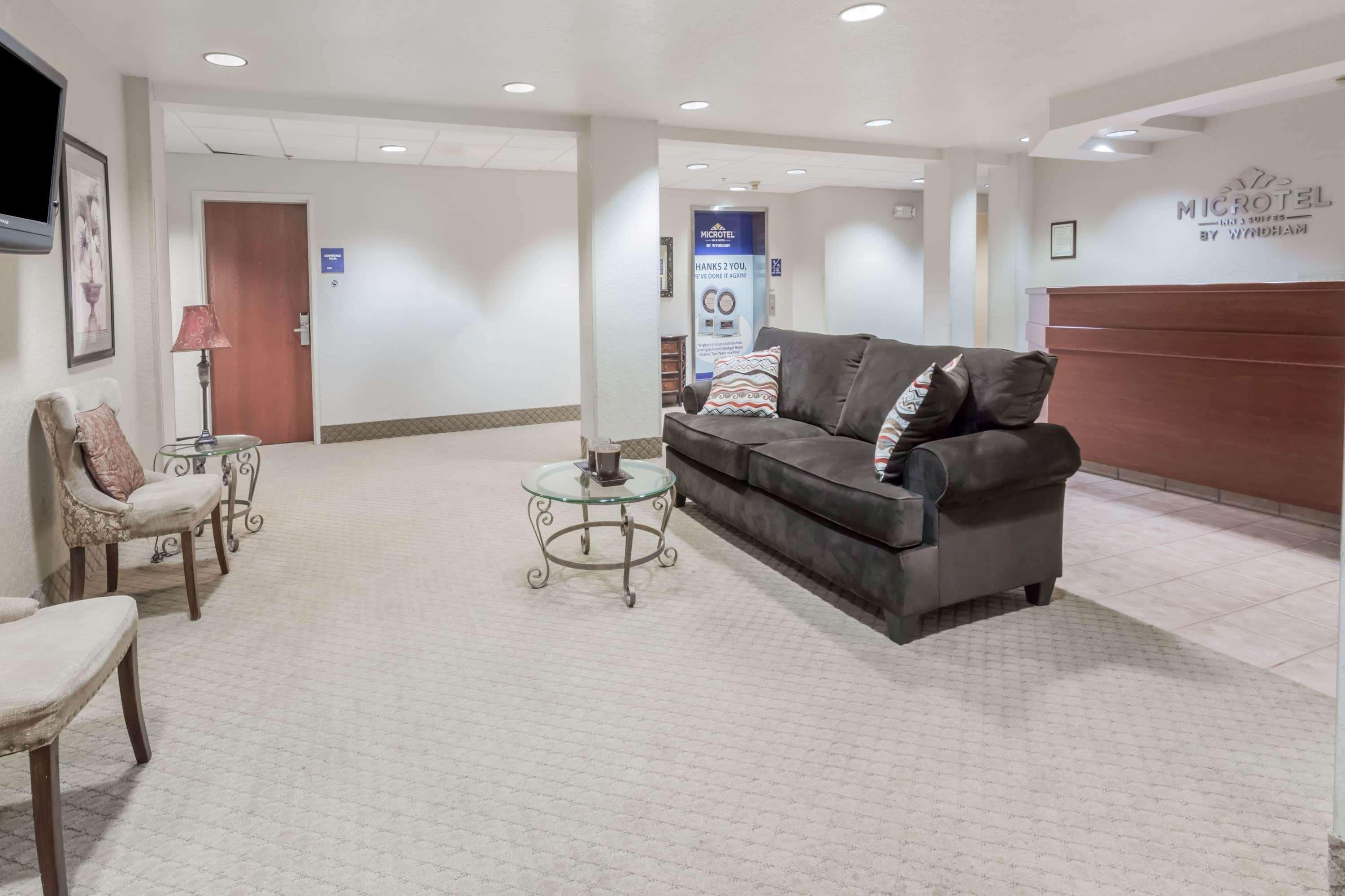 Microtel Inn & Suites Marianna Extérieur photo