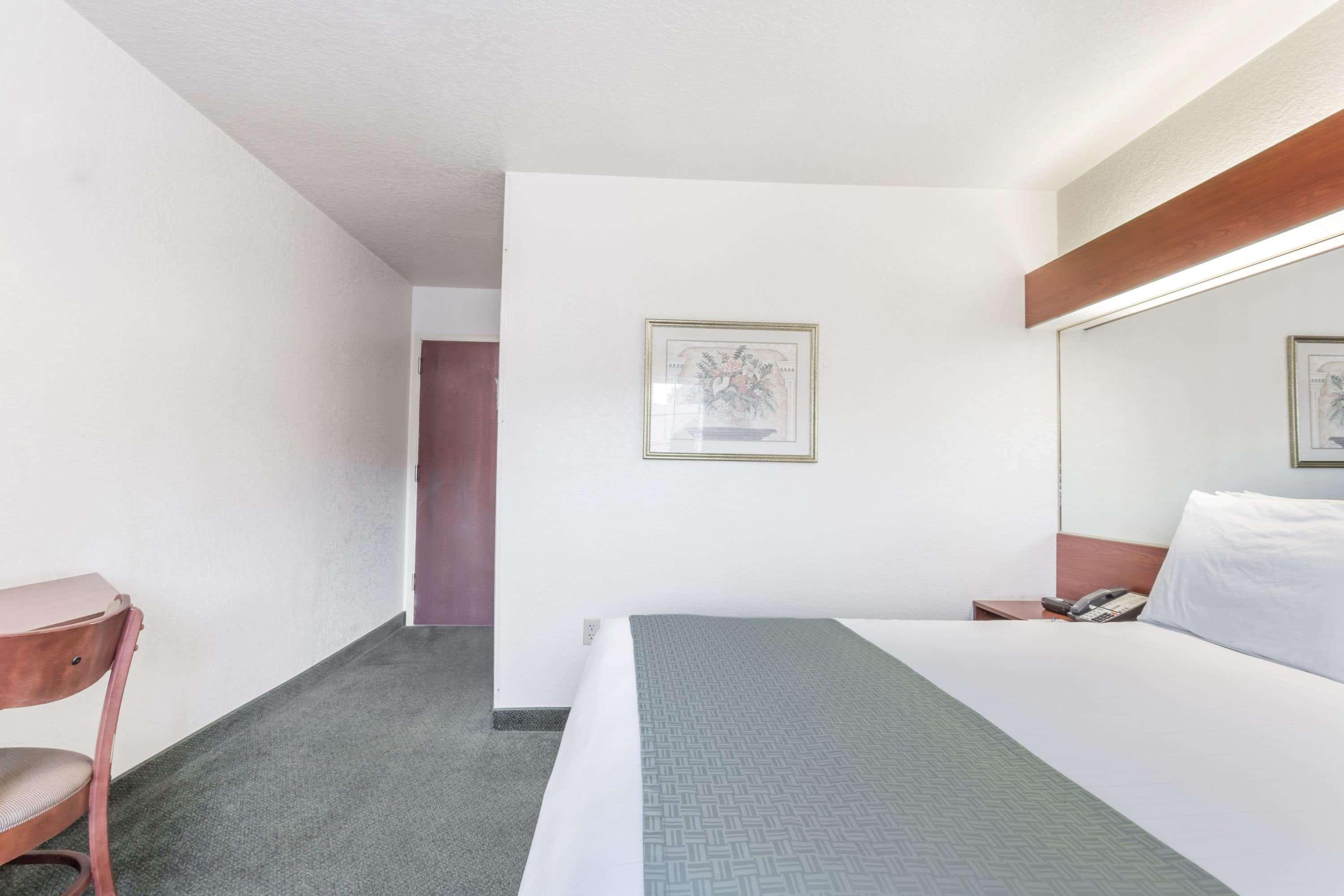 Microtel Inn & Suites Marianna Extérieur photo