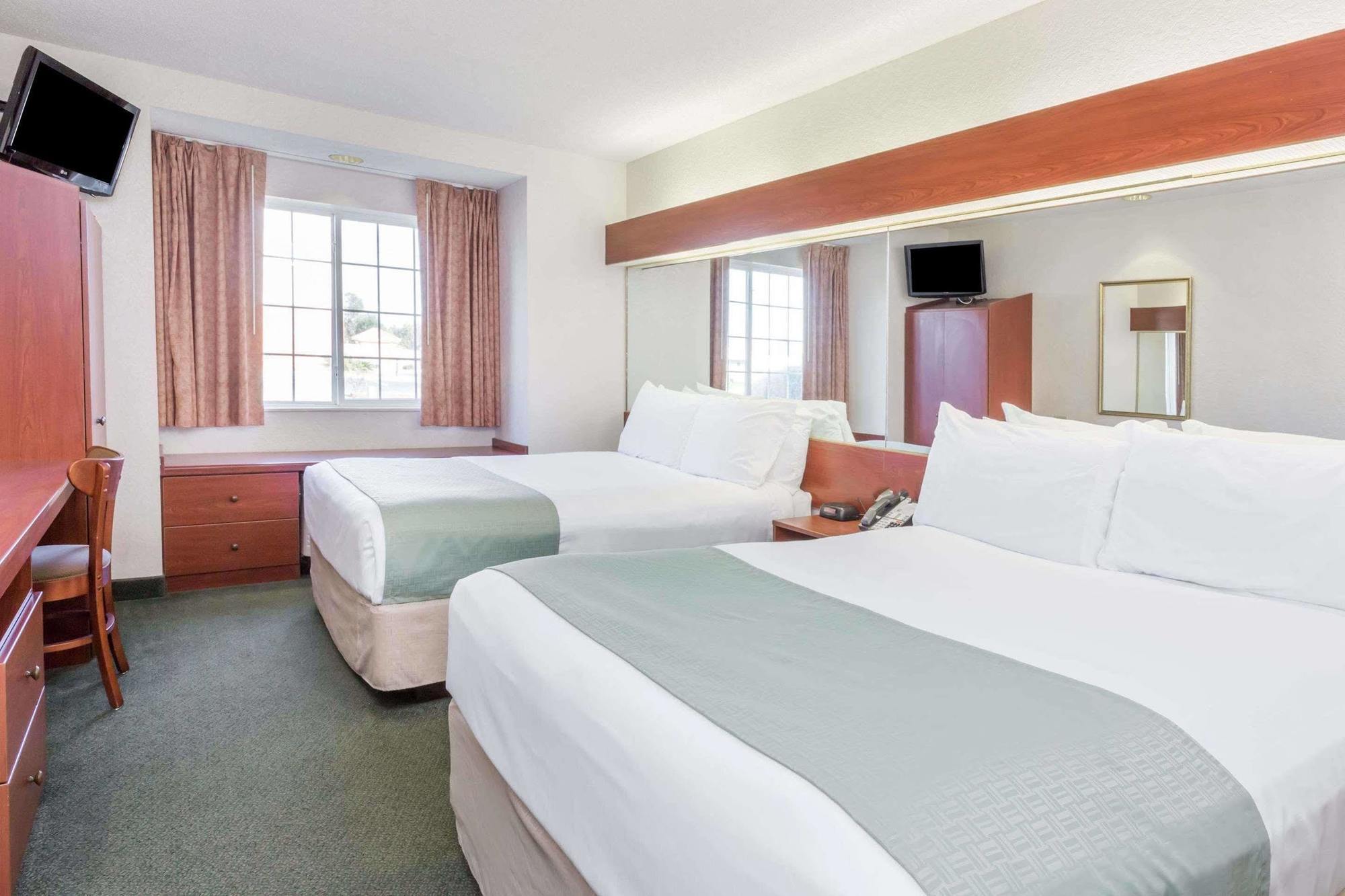 Microtel Inn & Suites Marianna Extérieur photo